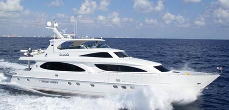 La Vida Charter Yacht