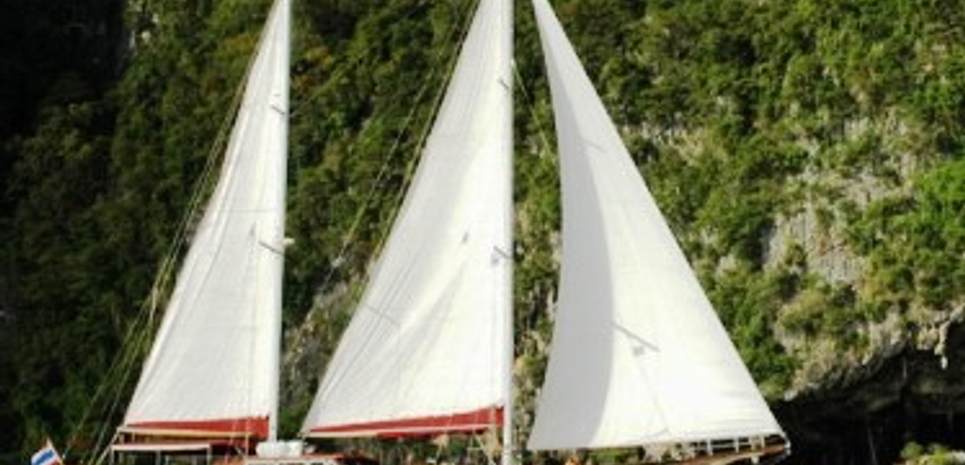 Lady Anita Charter Yacht