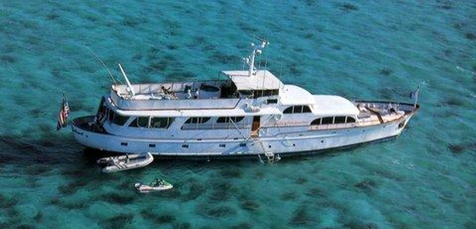 Lady Claudia Charter Yacht