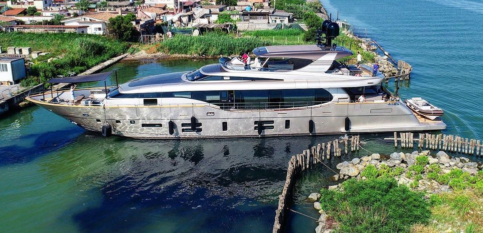 Lady Elaine Charter Yacht