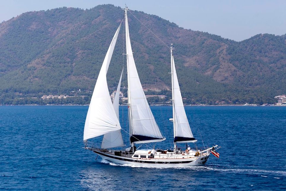 Lady Nathalie Charter Yacht
