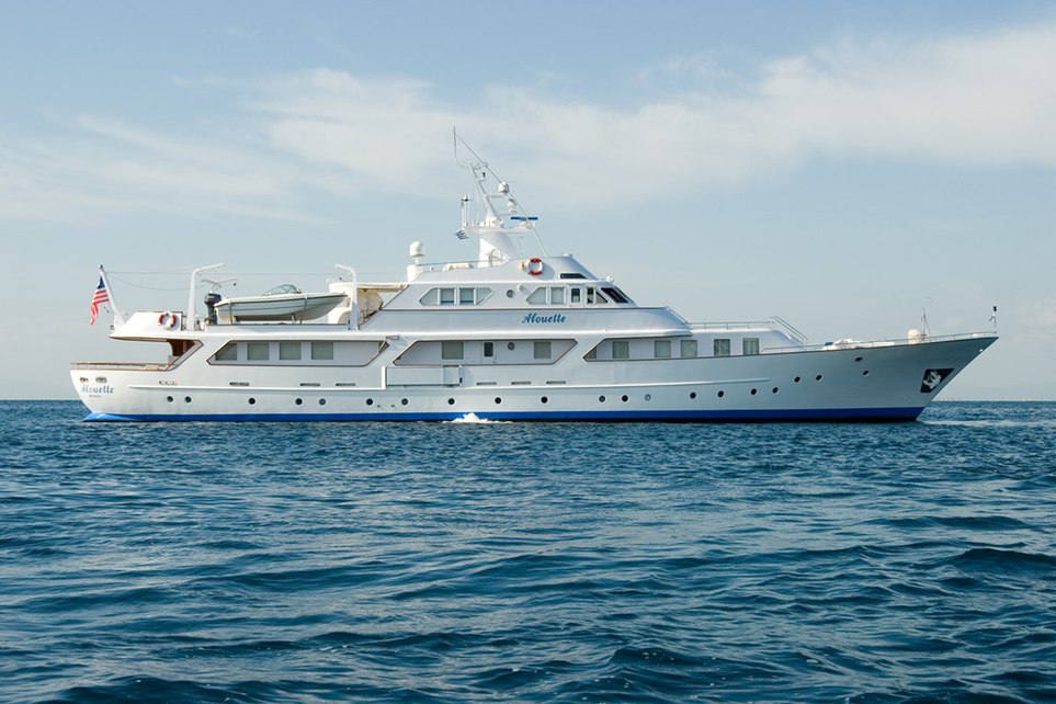 Lalibela Charter Yacht