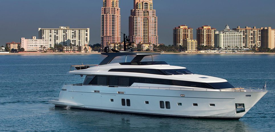 Lampin' Charter Yacht