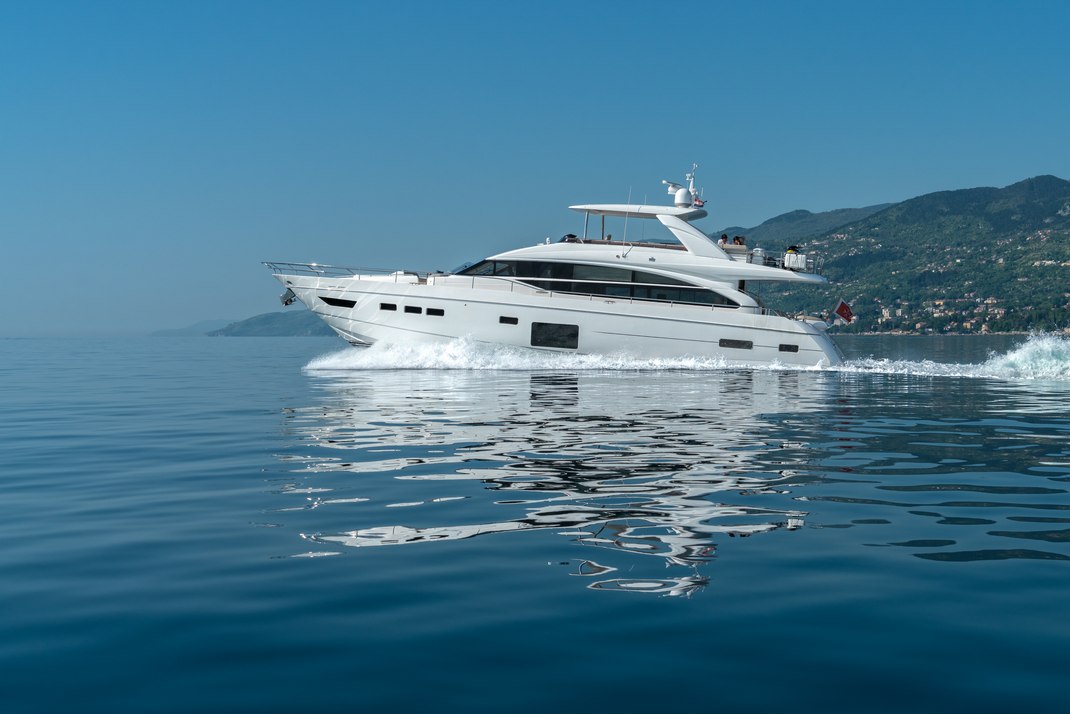 LARIMAR II Charter Yacht