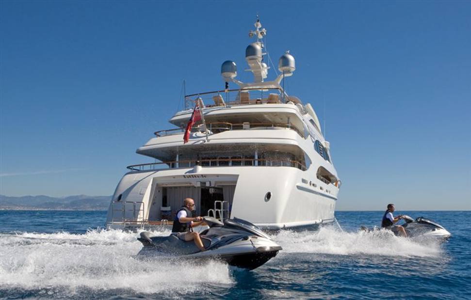 Latitude Charter Yacht