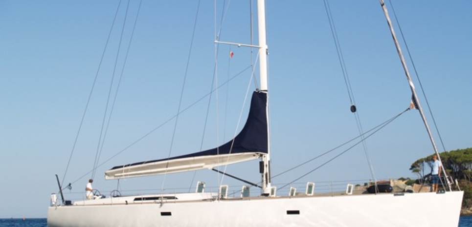 L'Avventura Charter Yacht