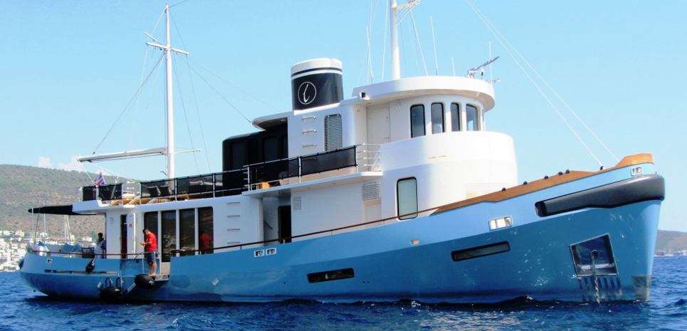 Le Lutteur Charter Yacht