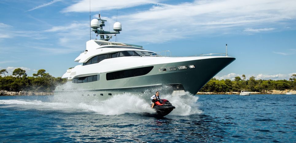 Legenda Charter Yacht