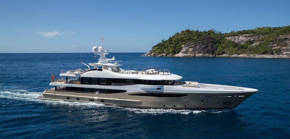 Lili Charter Yacht