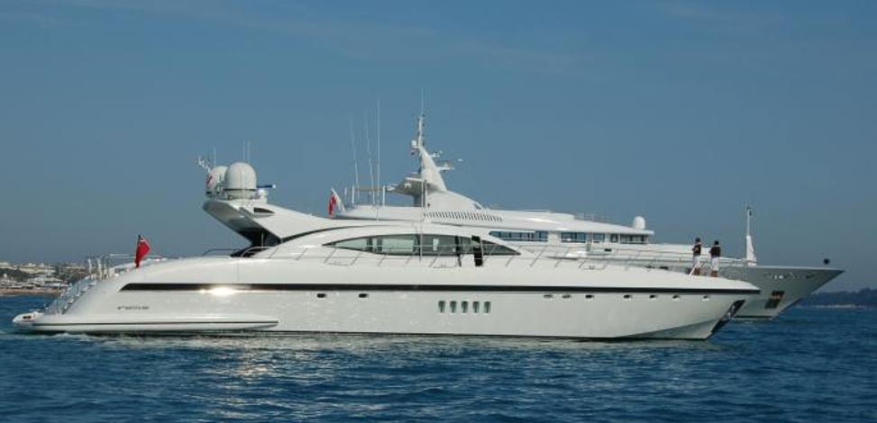 lionchase yacht owner