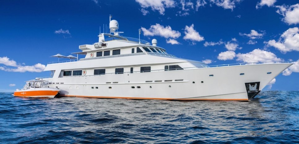 Lionshare Charter Yacht