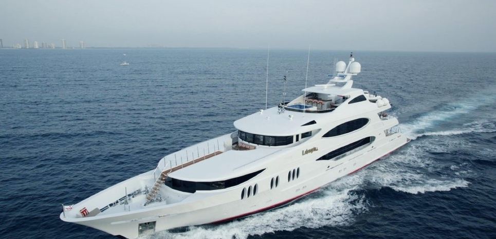 Lohengrin Charter Yacht
