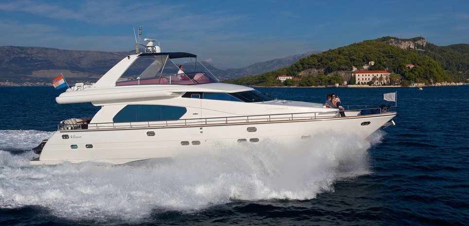 Lona Charter Yacht