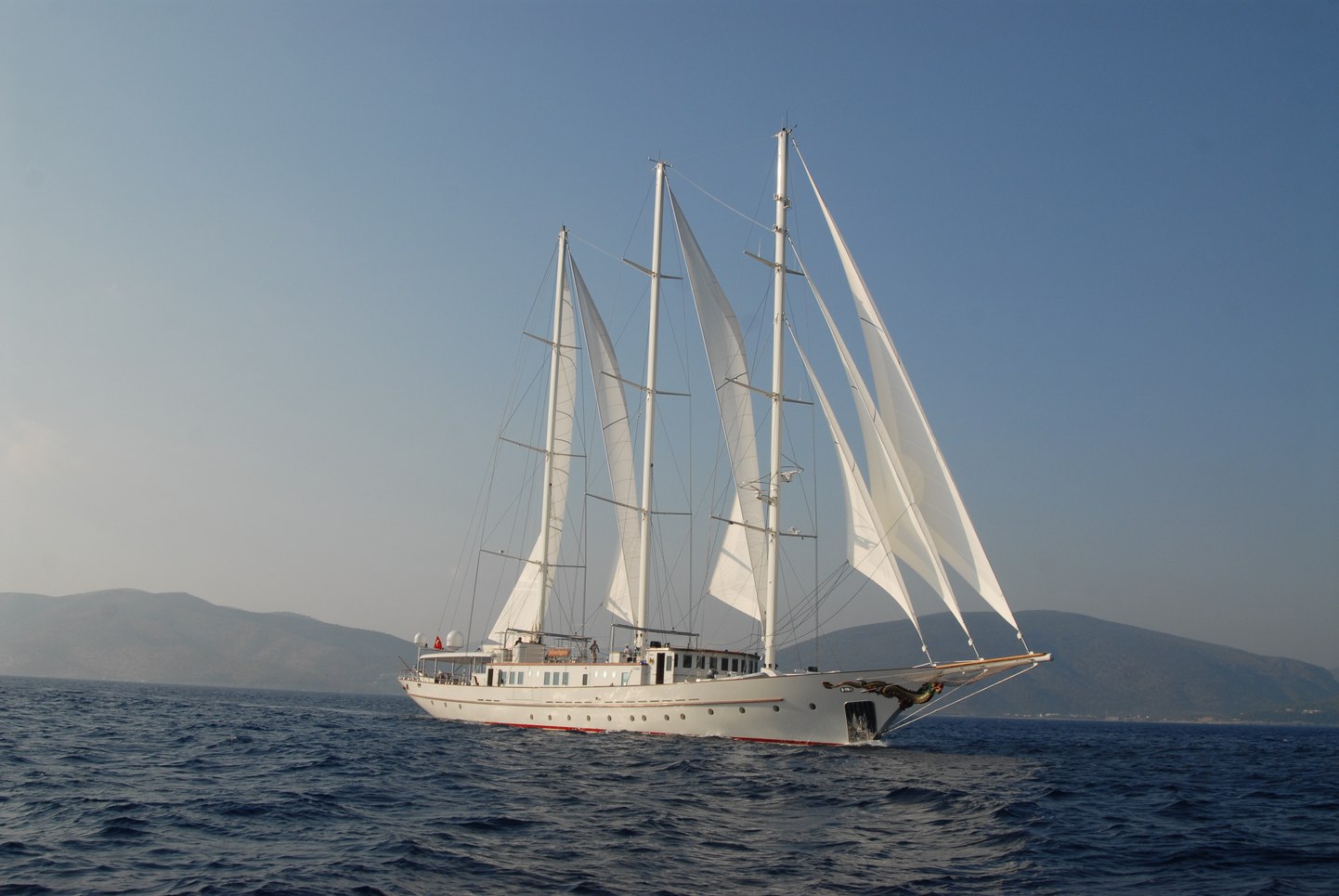 Loretta Charter Yacht