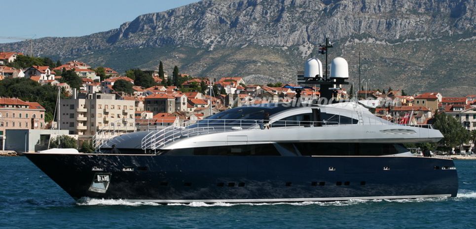 Lucky Me Charter Yacht