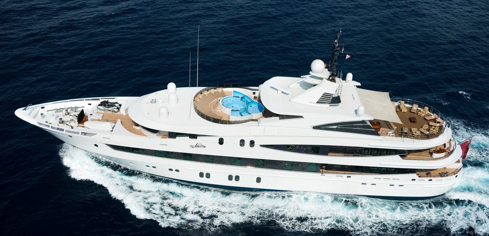 luna b yacht owner