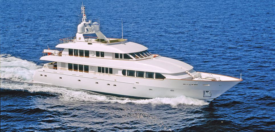 M4 Charter Yacht