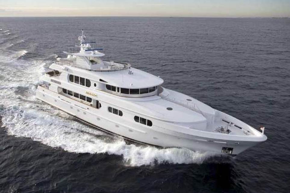 Magic Charter Yacht