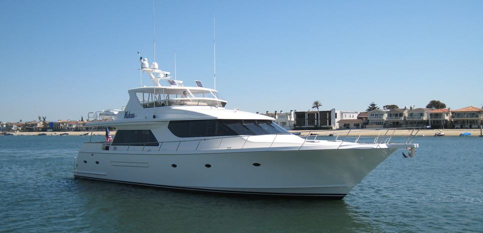 Mahana Charter Yacht
