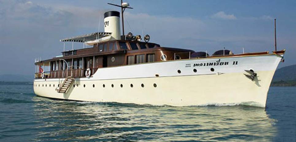 Maid Marian 2 Charter Yacht