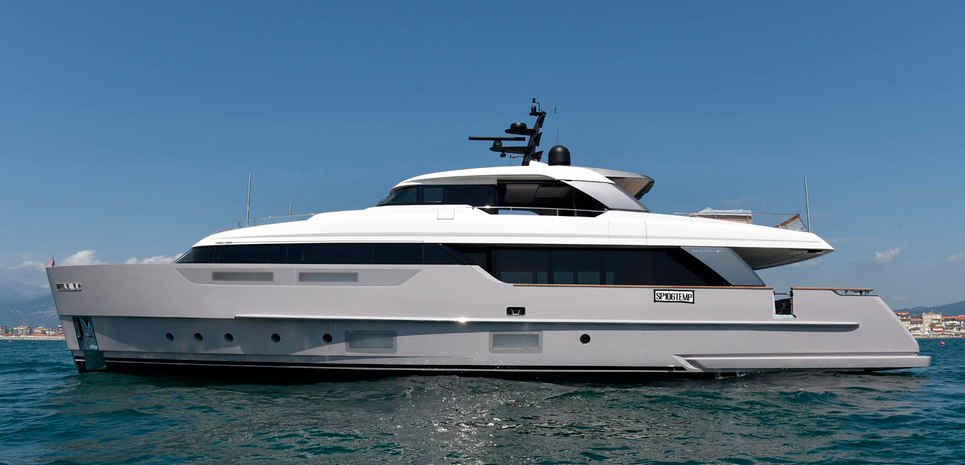 Malkia Charter Yacht