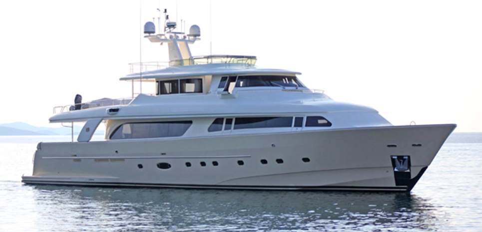 Maluhea Charter Yacht