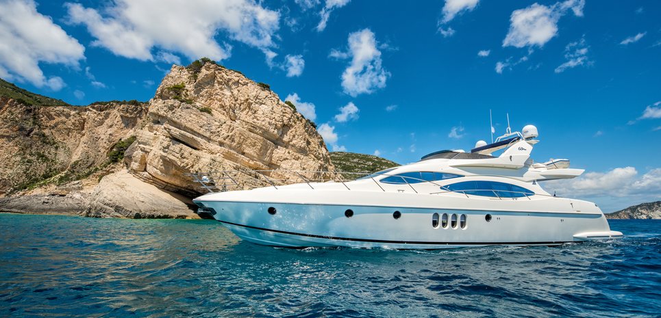 Manu Charter Yacht