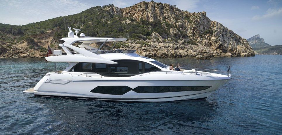Maroma VI Charter Yacht