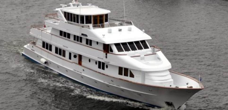 Mehzam Charter Yacht