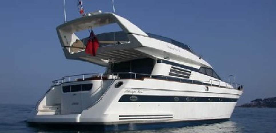 Midnight Rose Charter Yacht