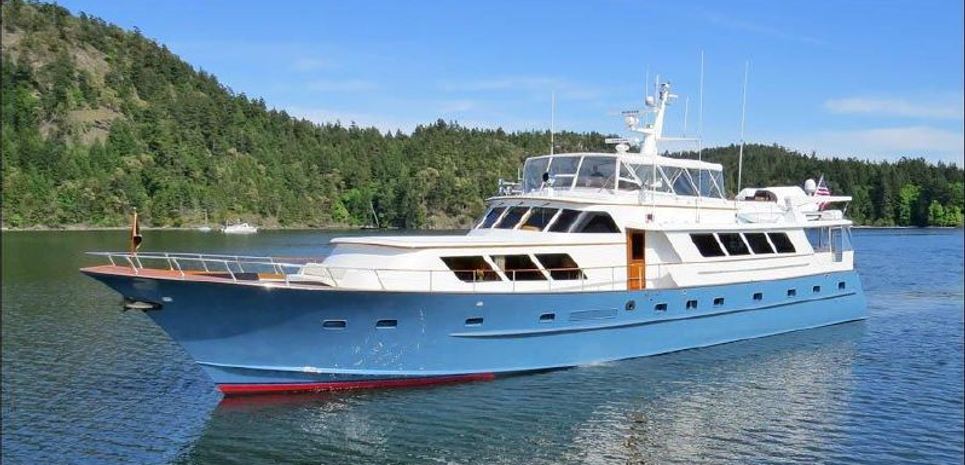 Midsummer Dream Charter Yacht