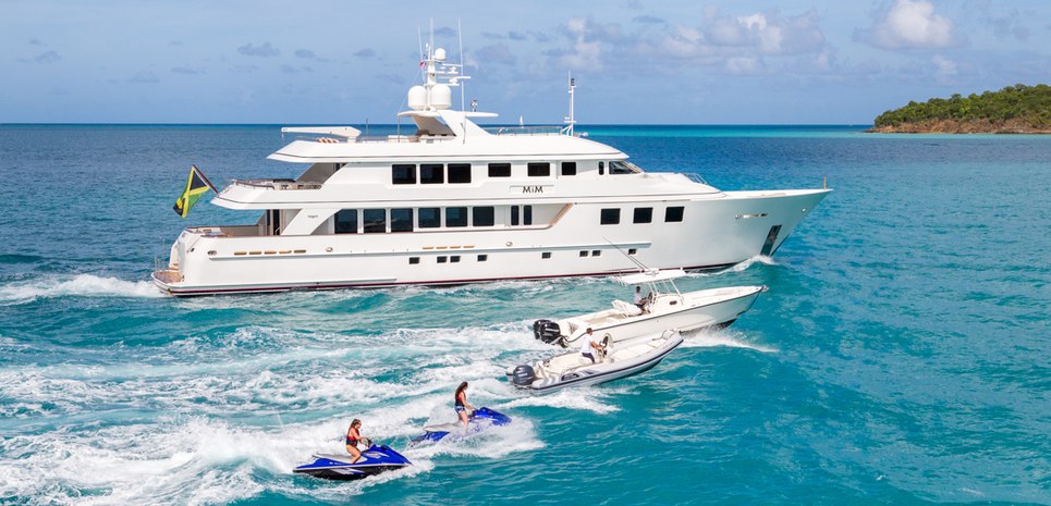 Mim Charter Yacht