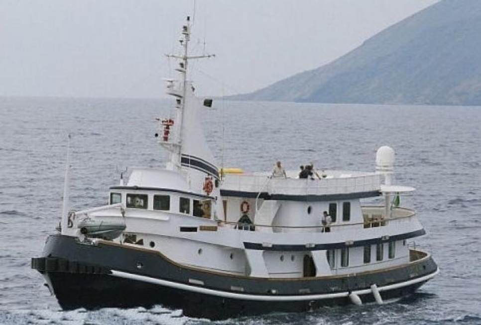 Mistral Charter Yacht