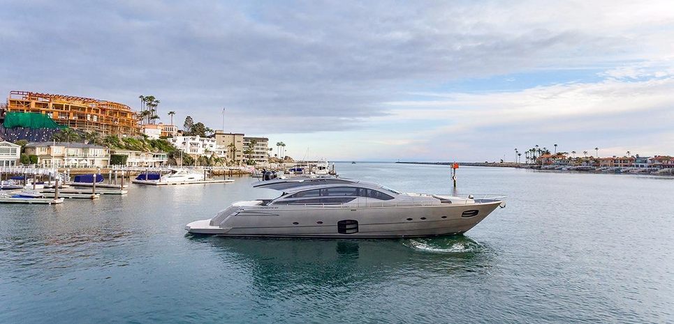Mo Town Charter Yacht