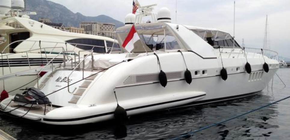 Mr Bizz Charter Yacht