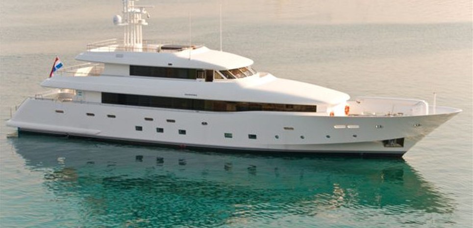 Mr Mouse Charter Yacht