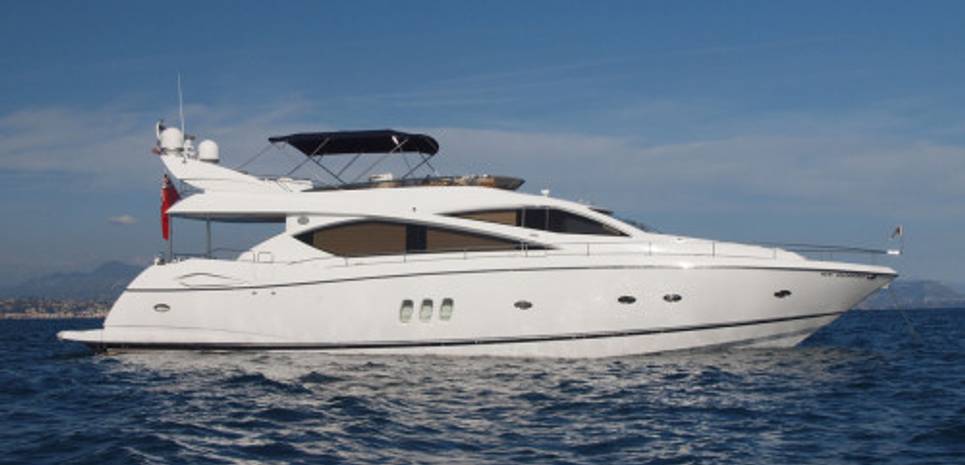 New Beginnings of London Charter Yacht