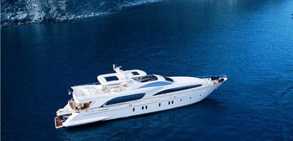 Nueve9 Charter Yacht