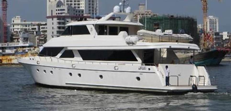 Ocean Alexander 10201 Charter Yacht