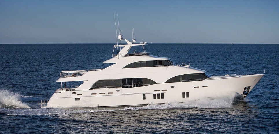 Ocean Alexander 112 Charter Yacht