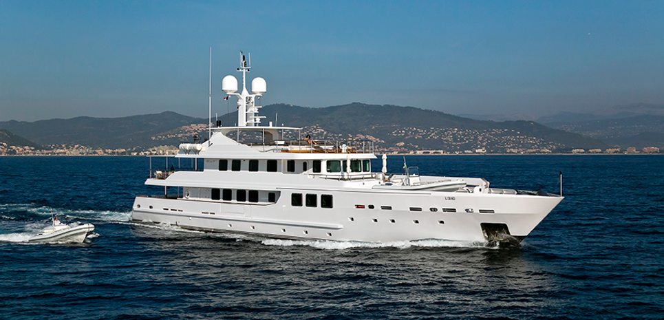 Out Charter Yacht