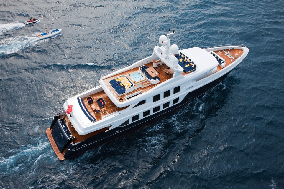 Oxygen Charter Yacht