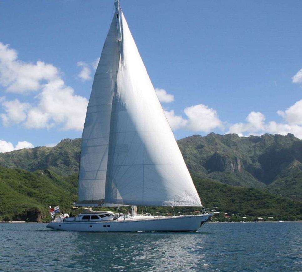 OYA Charter Yacht