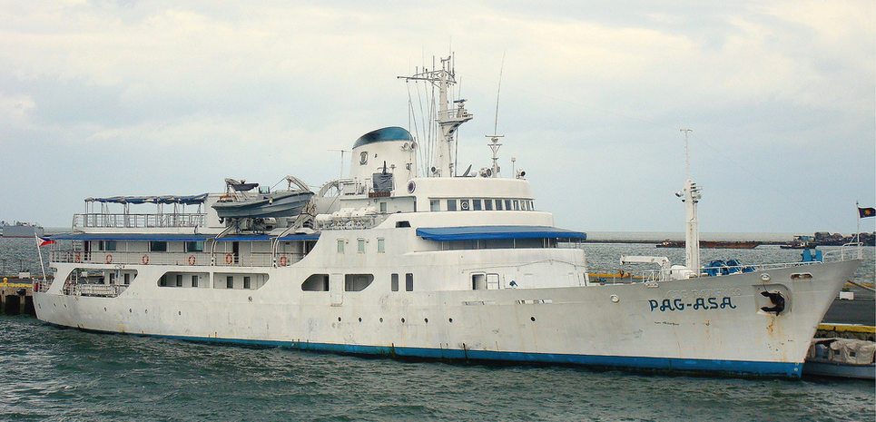 Pag-asa Charter Yacht