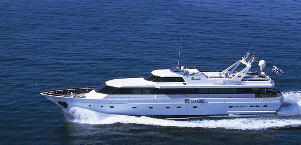 Paradis Charter Yacht