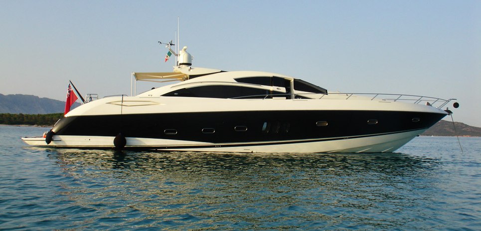 Parve Charter Yacht