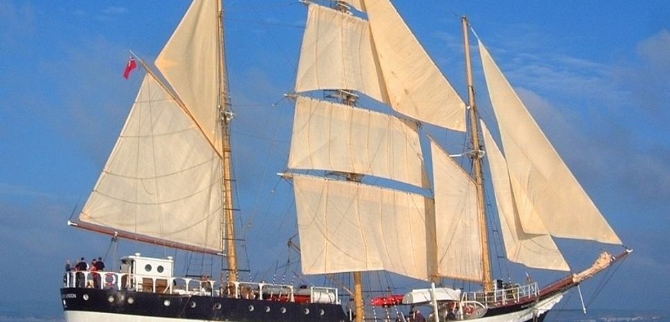 Pelican Of London Charter Yacht