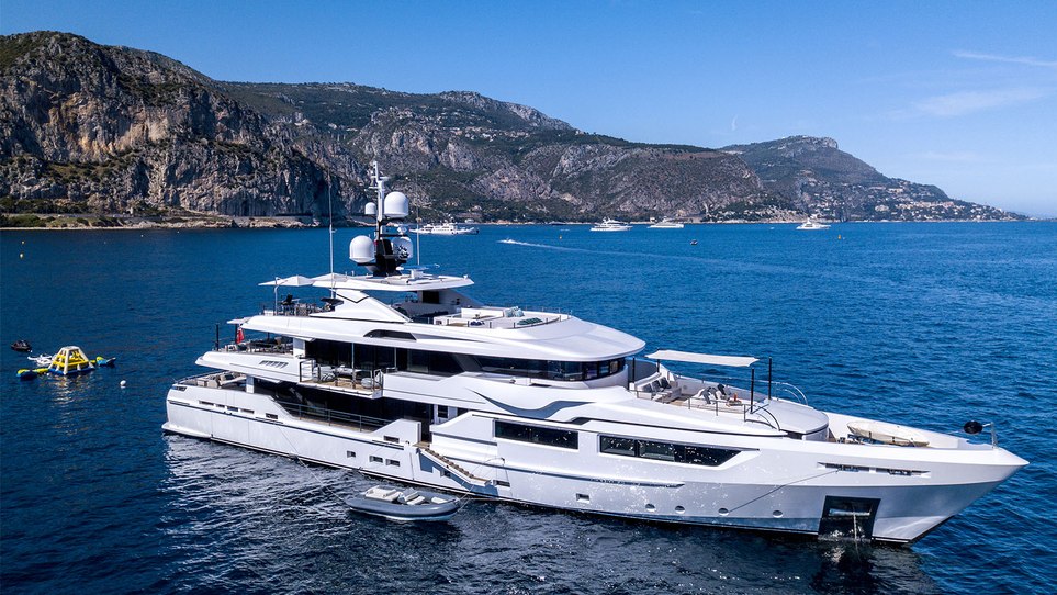 Petratara Charter Yacht