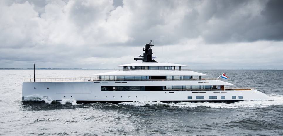 Pi Charter Yacht