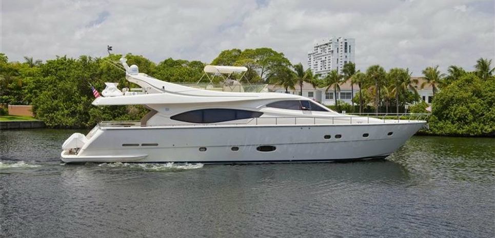 Pibe Charter Yacht